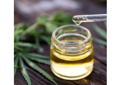 Ulei cannabidiol (CBD) pentru acnee - beneficii și utilizare eficientă
